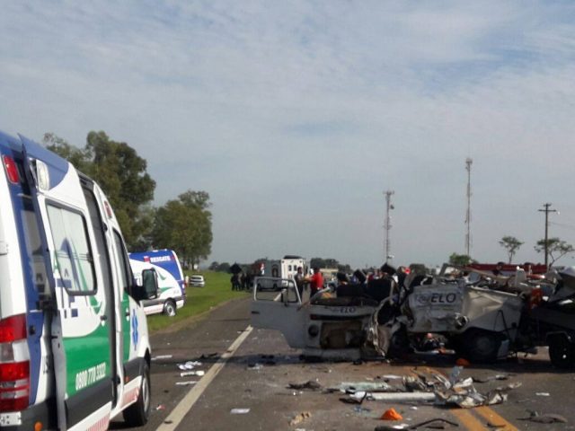 Grave acidente na SP 101 no Km 35, em Capivari deixa 3 mortos e 9 feridos gravemente - Grupo Rio Claro SP