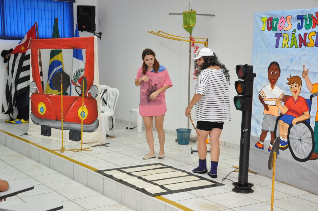 Sete mil crianças assistirão teatro do Geduc sobre trânsito até o final deste ano em Rio Claro - Grupo Rio Claro SP