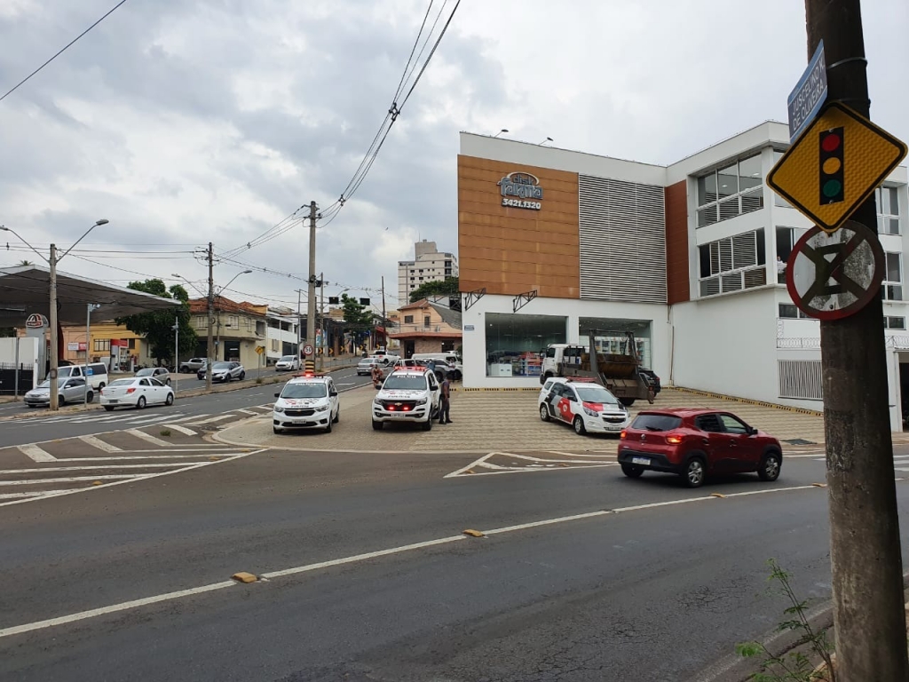 Bombeiro encontra "corpo de grávida" no Rio Piracicaba - Grupo Rio Claro SP Bombeiro encontra "corpo de grávida" no Rio Piracicaba - Grupo Rio Claro SP