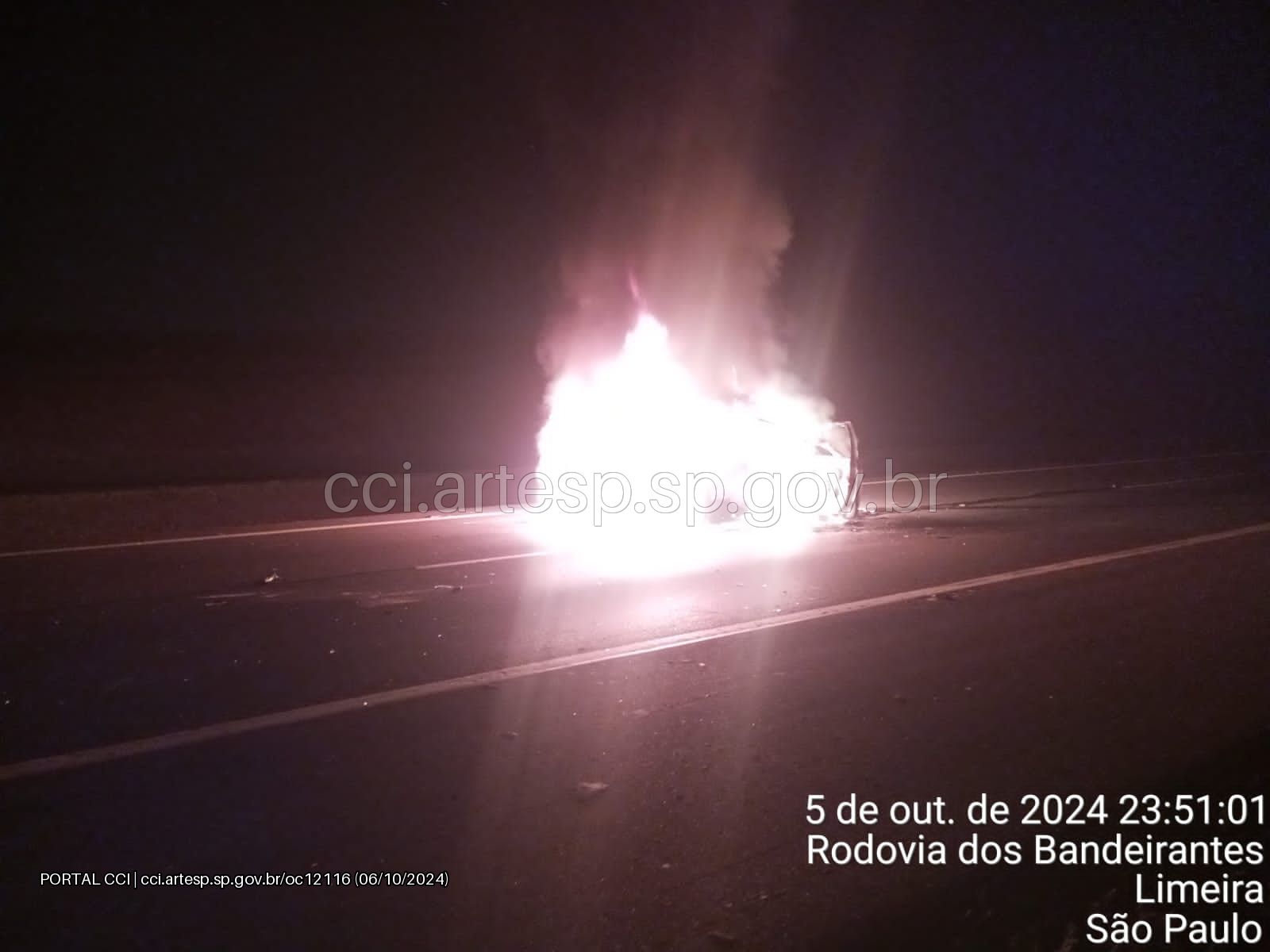 Veículo incendeia após atropelar animal na SP-348 em Limeira - Grupo Rio Claro SP