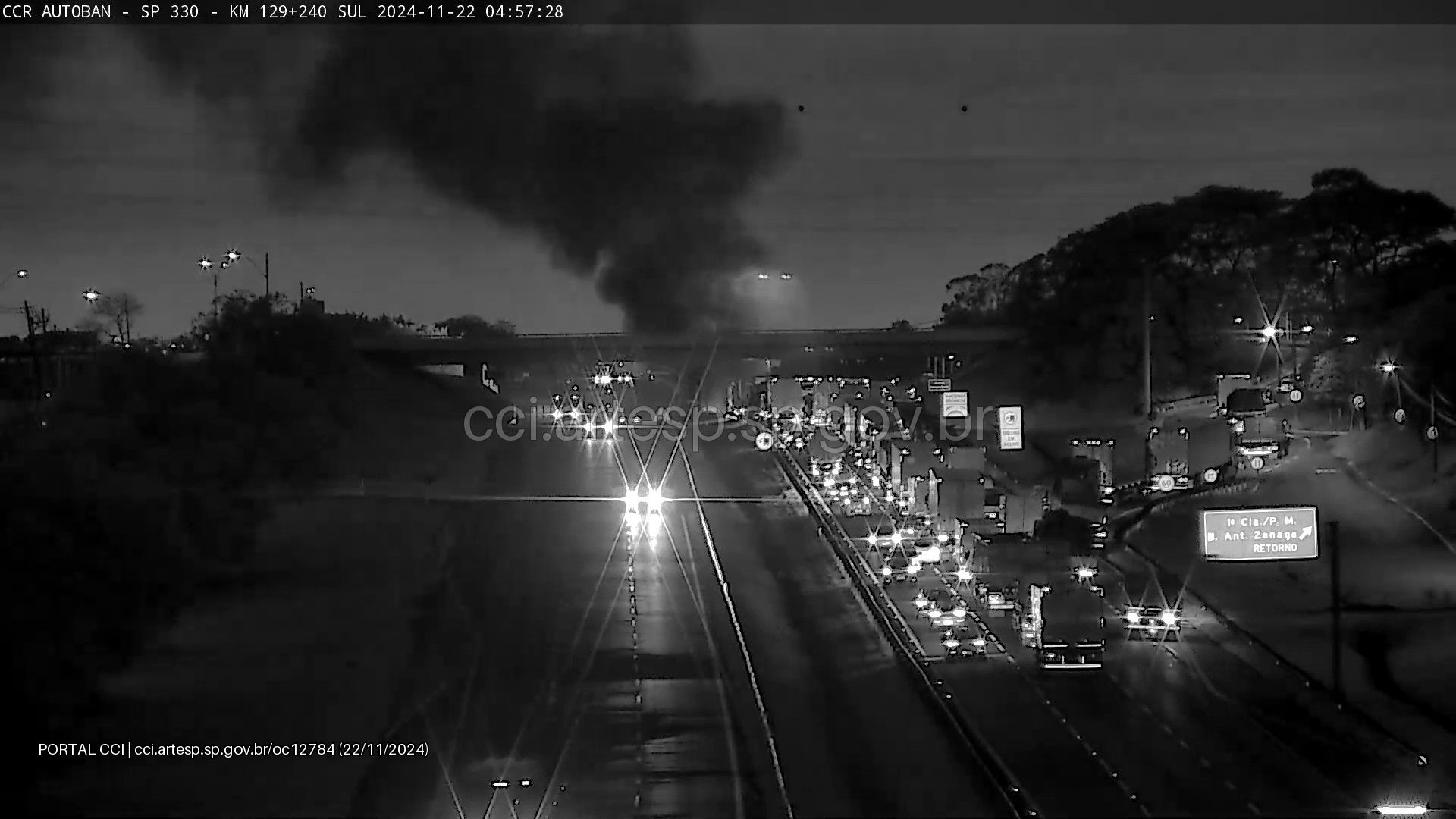 Acidente entre carretas provoca incêndio e interdição na SP-330 em Americana - Grupo Rio Claro SP
