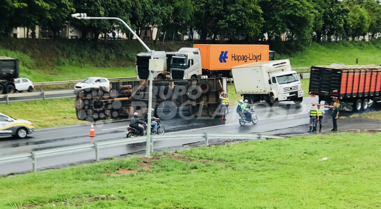 Acidente na SP-310 causa interdição parcial e congestionamento em Rio Claro - Grupo Rio Claro SP